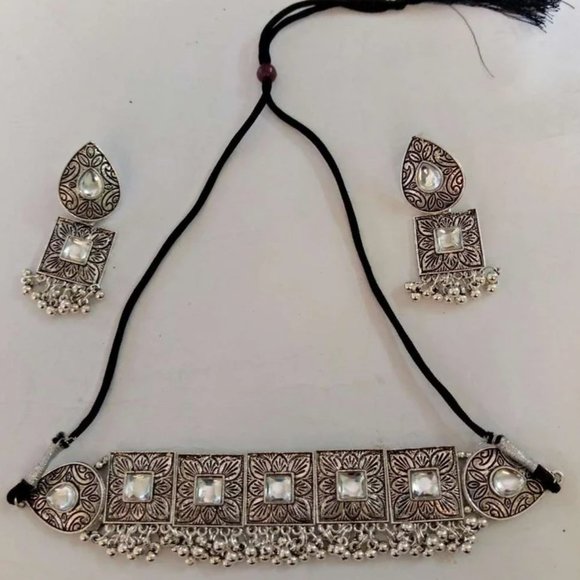 Silver Tribal Mirror Jewelry Set, Ethnic Silver Jewelry Set With Small Bells, - Picture 6 of 6